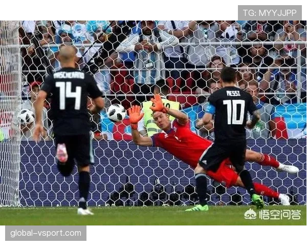 任意球拖延判罚标准详解，裁判何时必须吹哨？