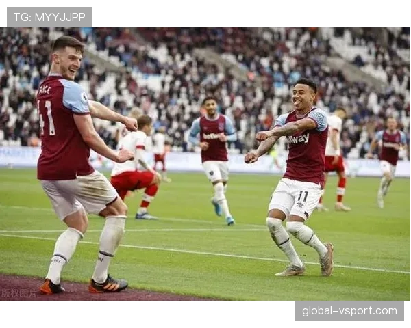 技术特点与踢法风格争议的深层解析